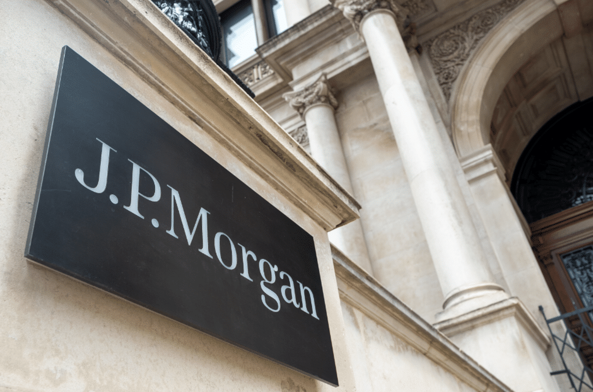 المدير التنفيذيّ لمصرف JPMorgan يصرّح: “نصيحتي الشخصية هي عدم التورّط” في عملة بيتكوين (Bitcoin)